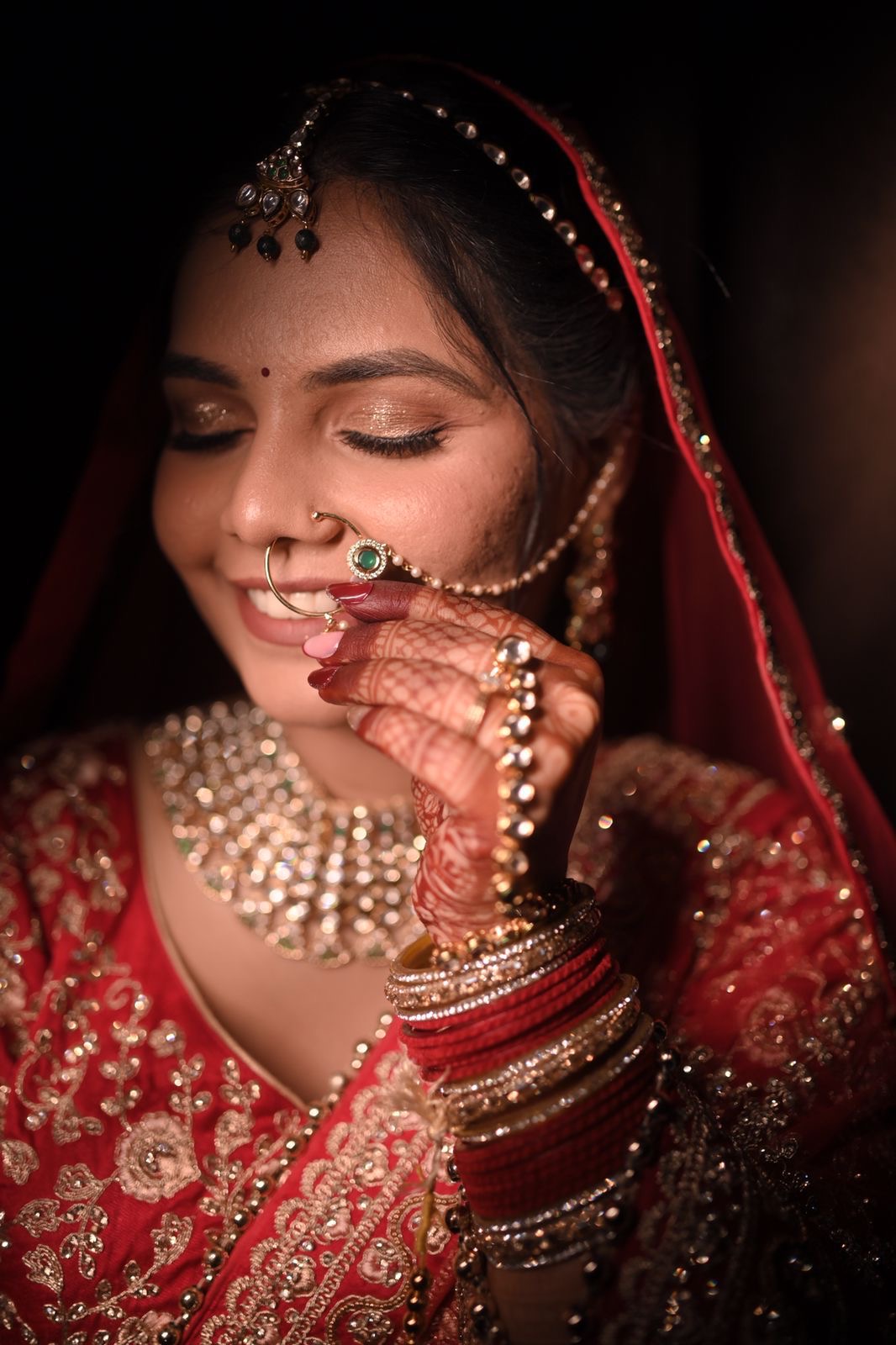 Bridal jewellery set styled for studio rental lookbooks